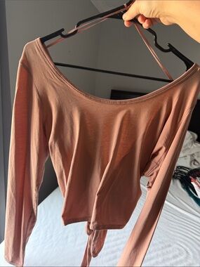 Women's Mauve Long-Sleeve Scoop Neck Top